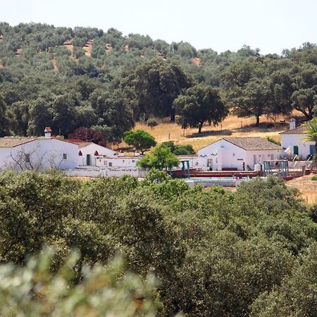 Cortijo Huerta Galindo Guest House Alanís Екстериор снимка