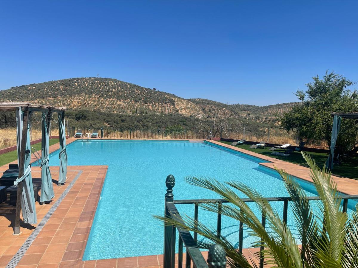 Cortijo Huerta Galindo Guest House Alanís Екстериор снимка