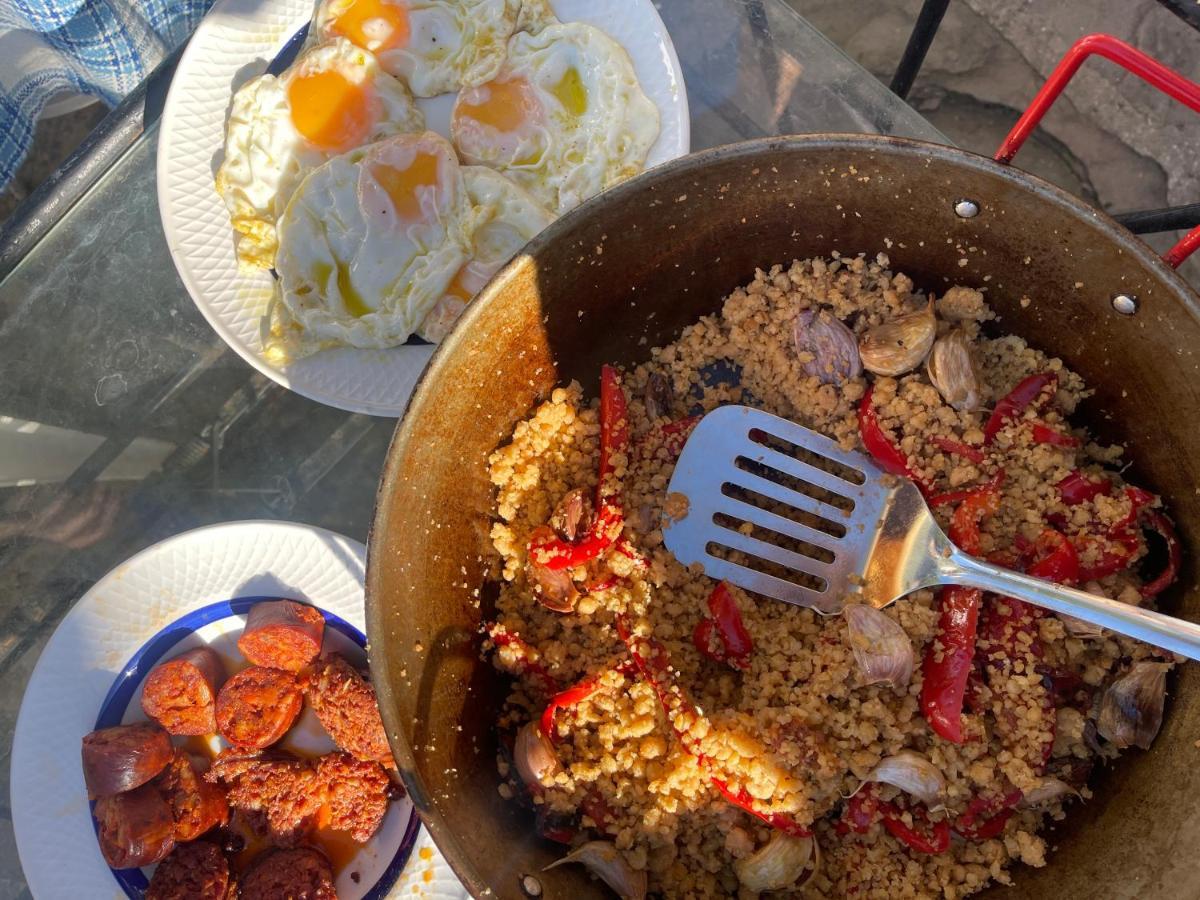 Cortijo Huerta Galindo Guest House Alanís Екстериор снимка